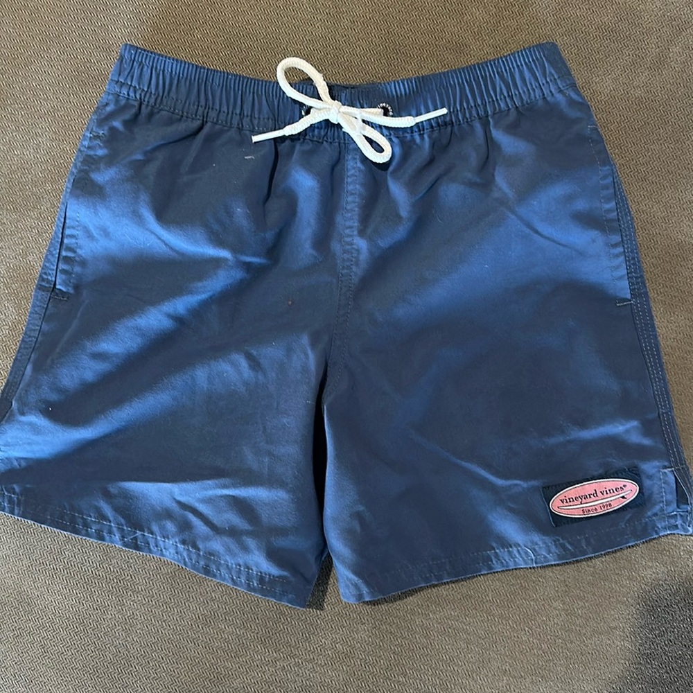 Vineyard vines swim trunks
